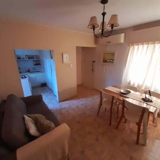 ميندوزا ¨Las Mayolicas¨ Hermoso Depto Con Patio Espanol المظهر الخارجي الصورة